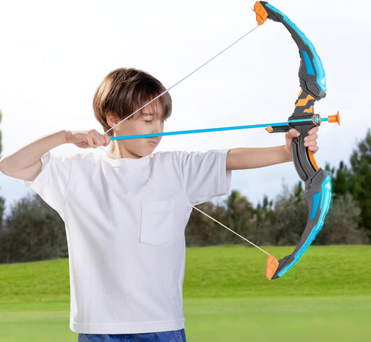 JOYIN - Arco y flecha LED para niños, juego de juguetes de tiro con...
