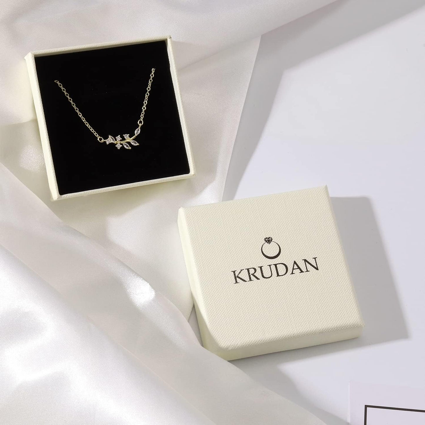 Krudan Delicados collares de oro para mujer, circonita cúbica chapa...