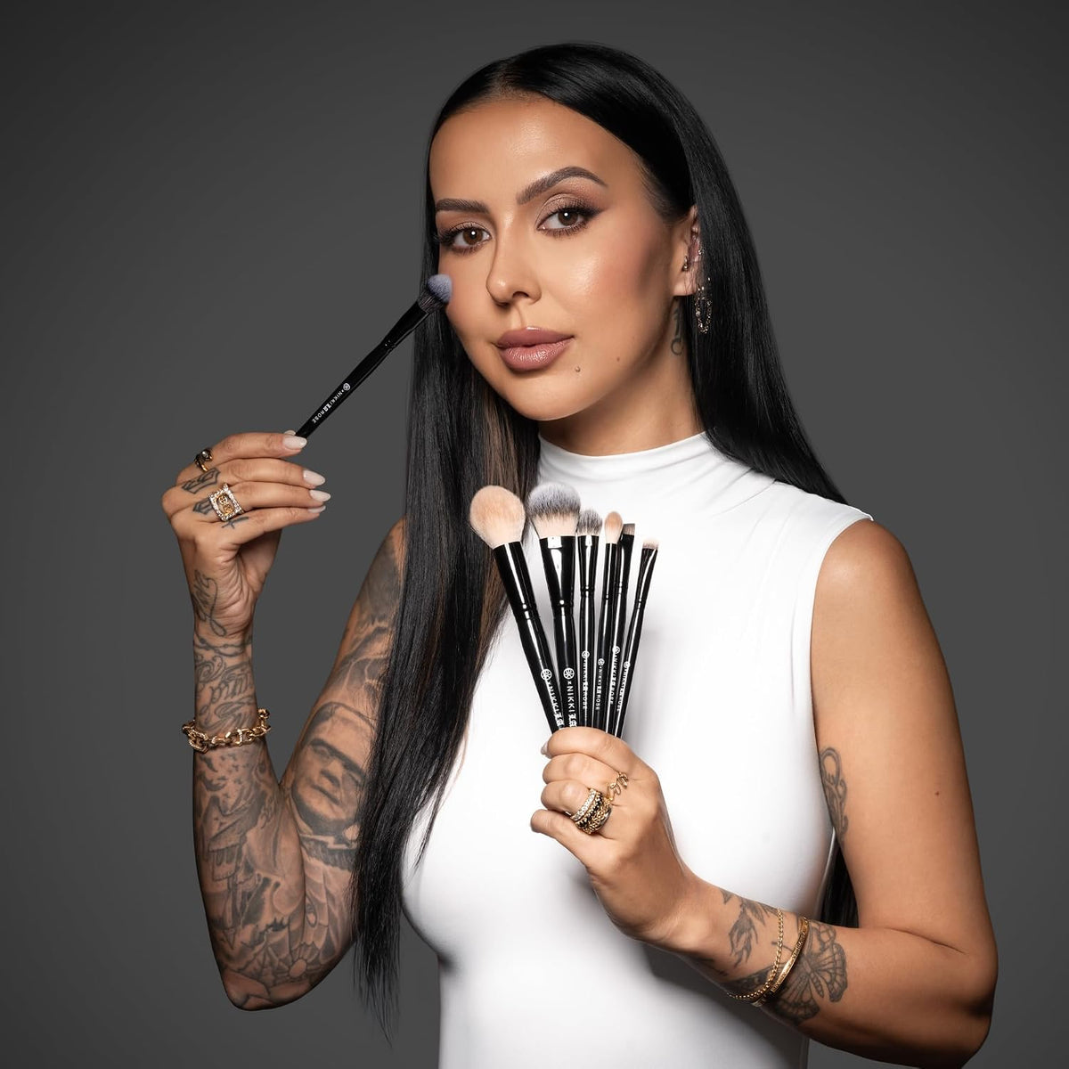 BK BEAUTY - Juego de brochas de maquillaje Nikki La Rose Pro Artist...