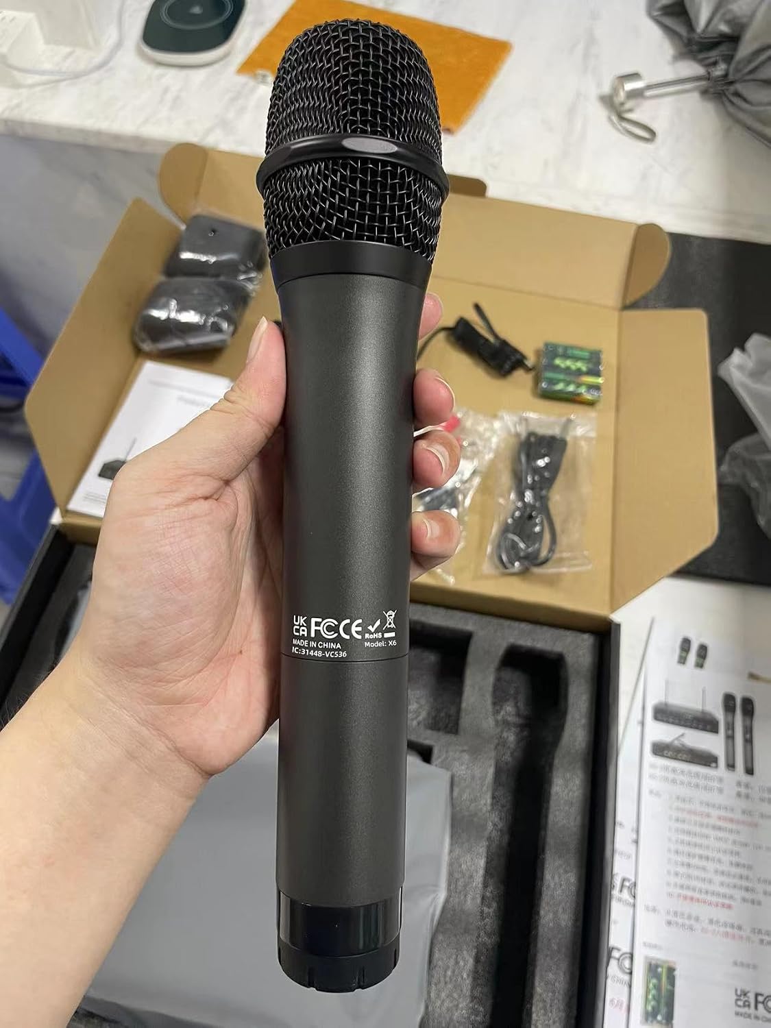 PROZOR Micrófono Inalámbrico UHF con Control de Volumen, Agudos, Gr...