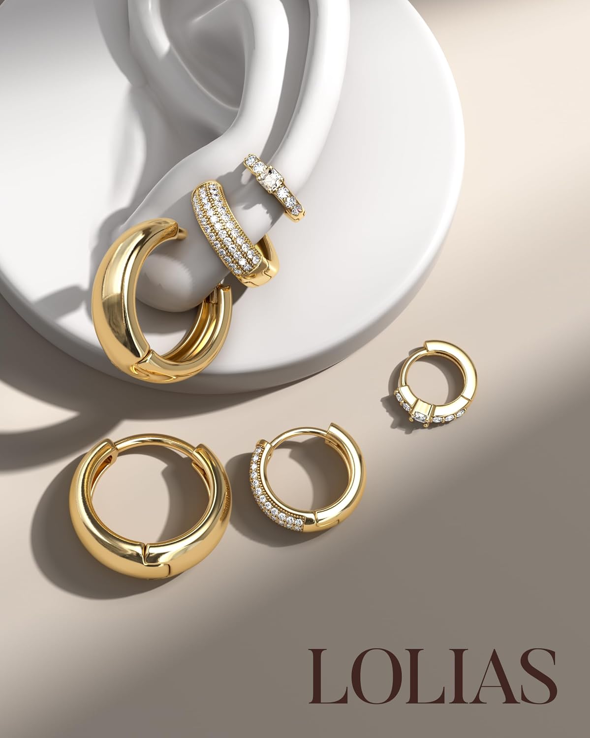 LOLIAS Pequeños aretes de aro gruesos chapados en oro de 14K para m...