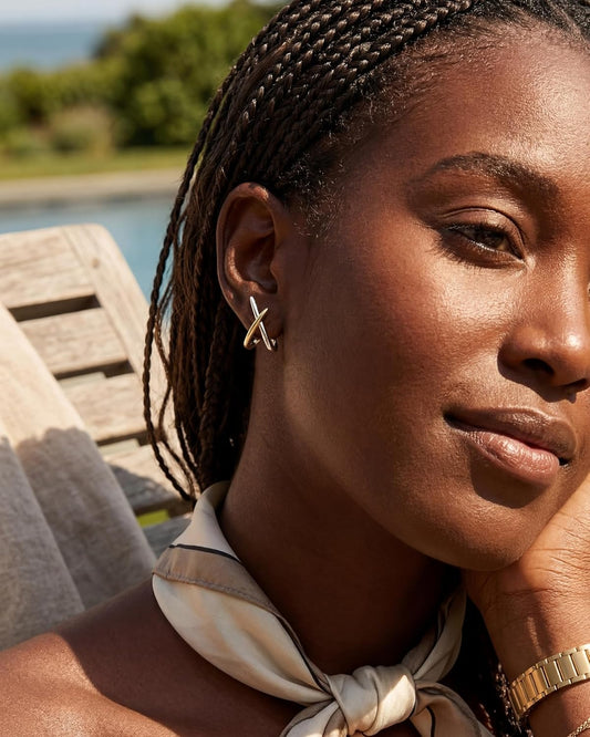 Aretes de oro para mujer, modernos, aretes de tuerca de oro de 14 q...