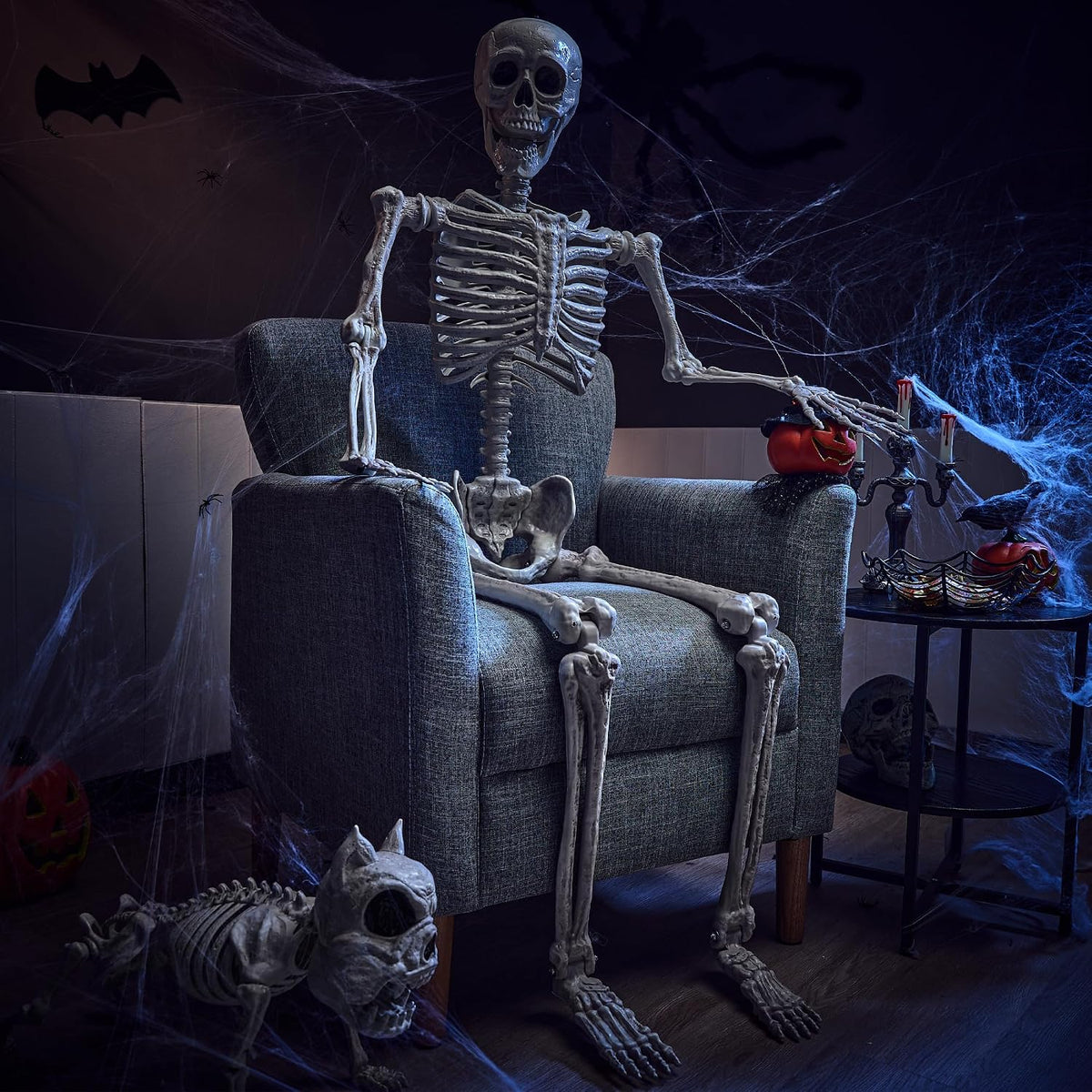 JOYIN - Esqueleto de Halloween de 1.7 m articulable, tamaño real, c...