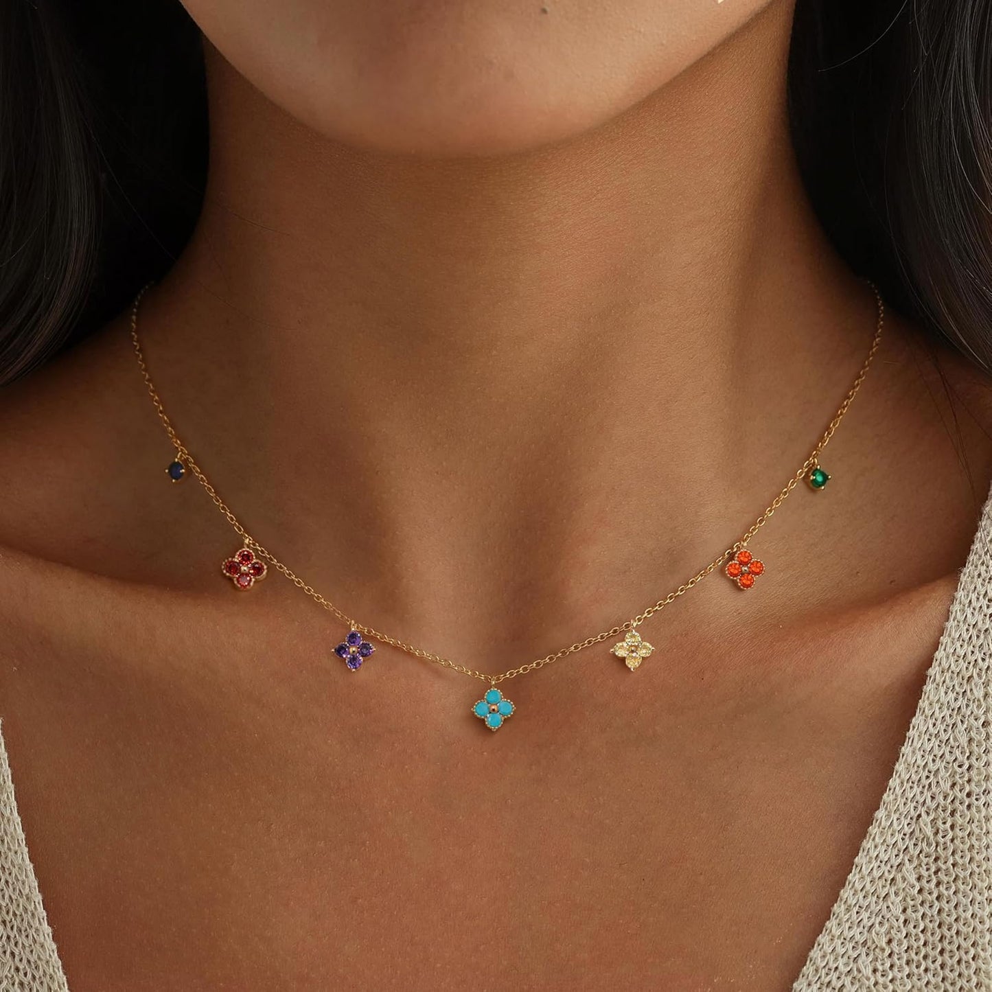 XIXINI Collar de oro para mujer, delicado collar con colgante de tr...
