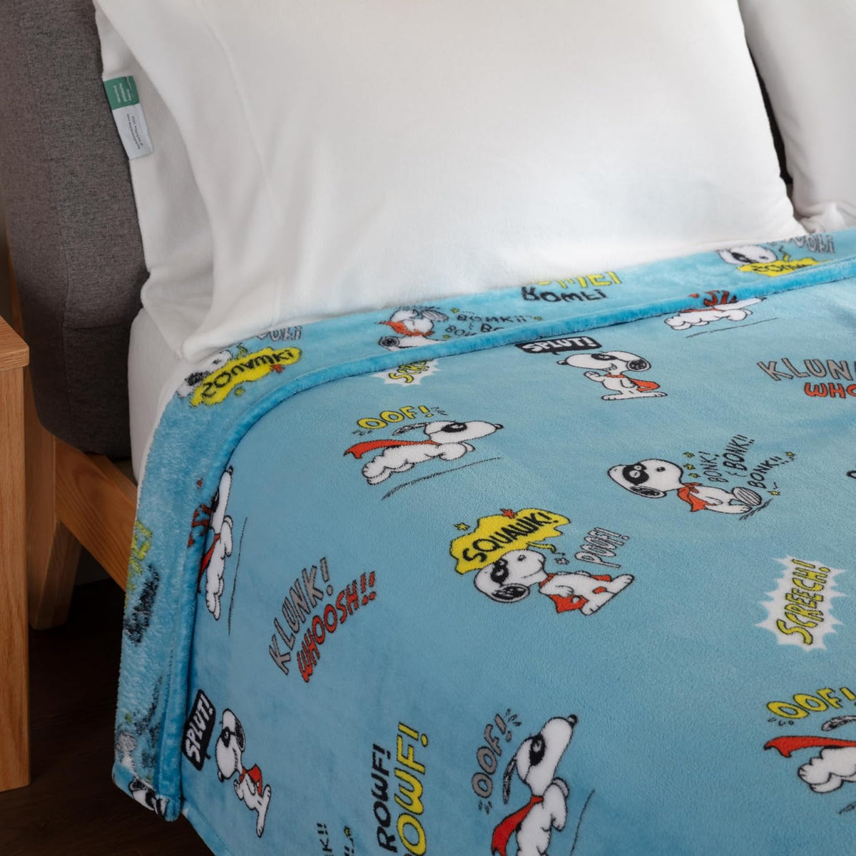 Berkshire Blanket Peanuts® VelvetLoft® Manta de Felpa de Personaje...