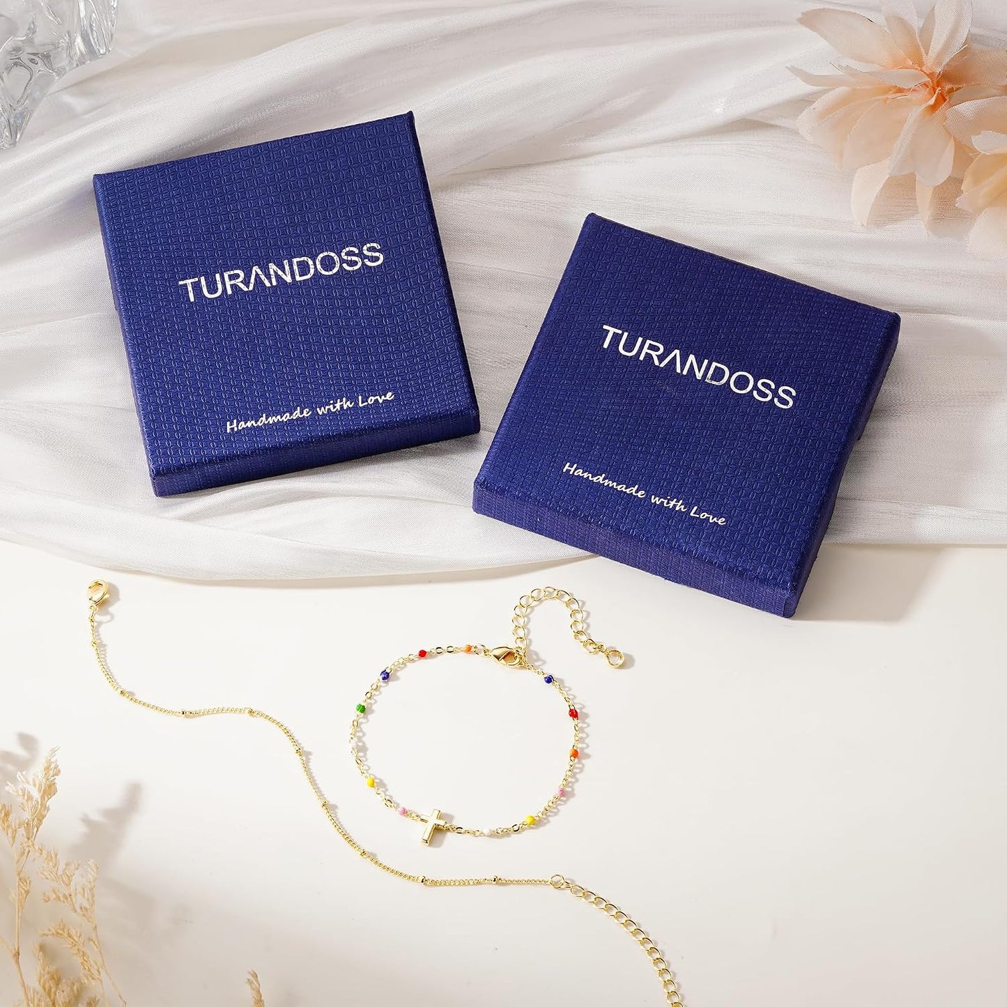 Turandoss Pulsera de cruz para mujer, chapada en oro de 14 quilates...