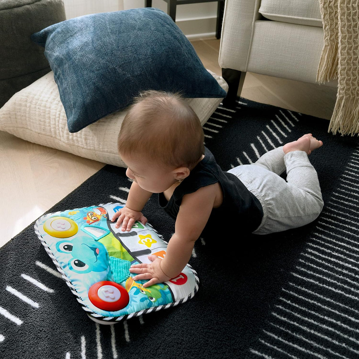 Baby Einstein Ocean Explorers Neptune's Kick & Explore - Al...
