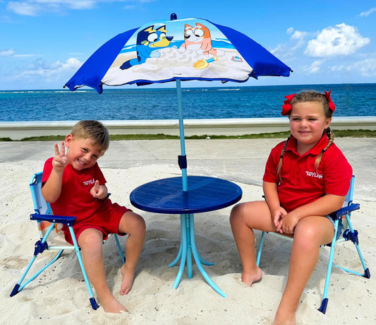 Toyland® Bluey & Bingo - Juego de mesa y sillas de patio, 1 mes...