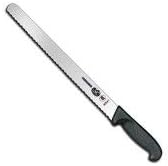 Victorinox Cuchillo de corte de borde ondulado, mango negro de Fibrox