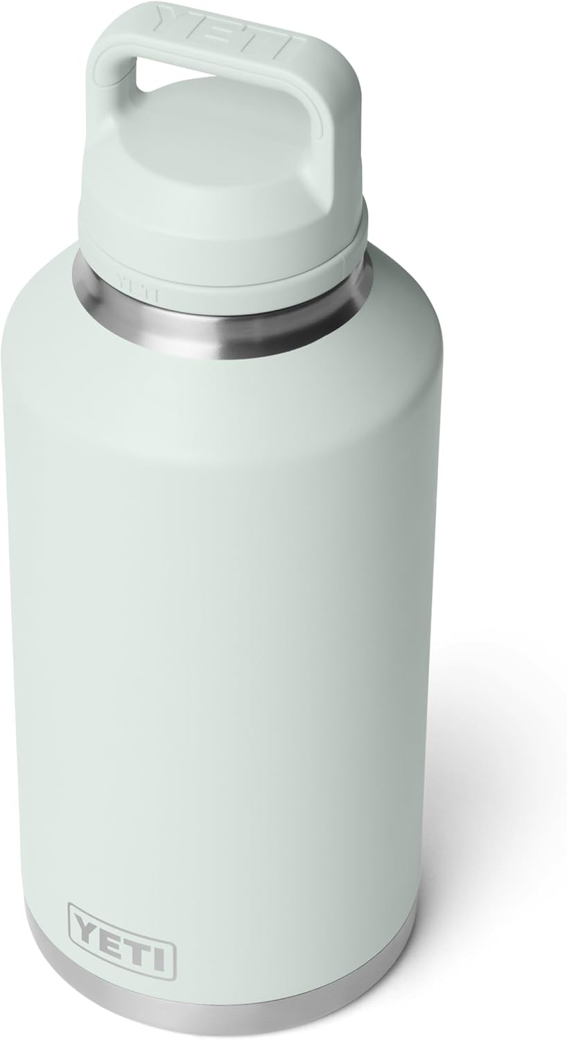 Yeti Rambler - Botella de 64 onzas, aislada al vacío, a prueba de f...
