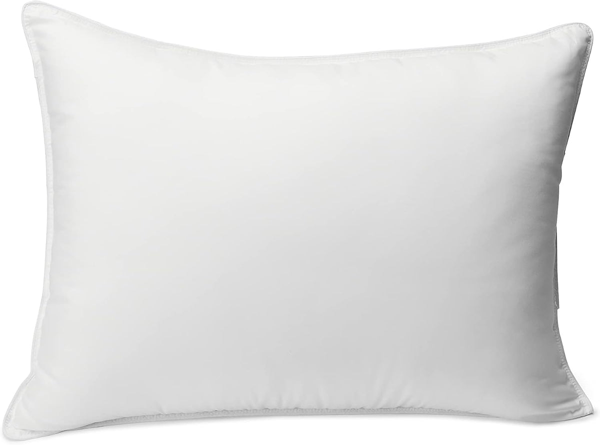 Amazon Basics - Almohadas de cama con relleno alternativo, de densi...