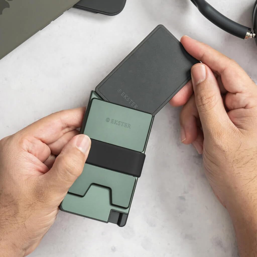 Ekster Cardholder Pro Cartera totalmente metálica para hombre | Car...