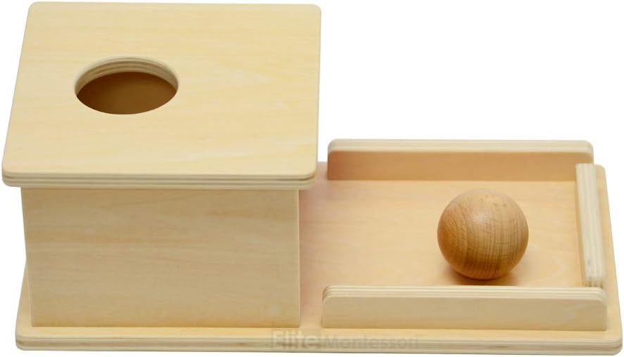 Montessori, caja de permanencia de objetos con charola y pelota.