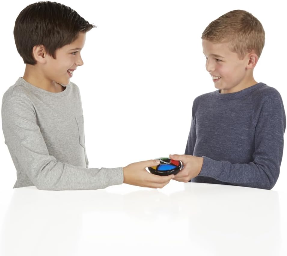 Hasbro Gaming Simon Micro Series - Juego electrónico para 1 o más j...