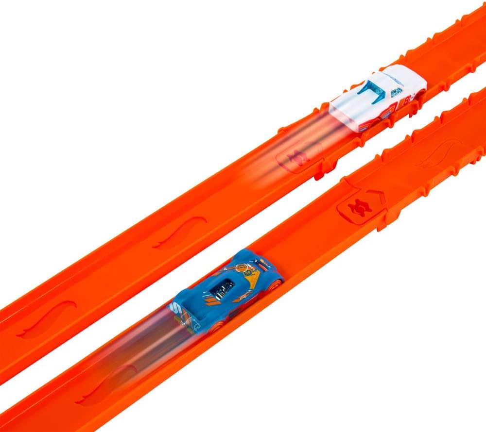 Hot Wheels Track Creator Deluxe Pack y 2 autos de juguete a escala...