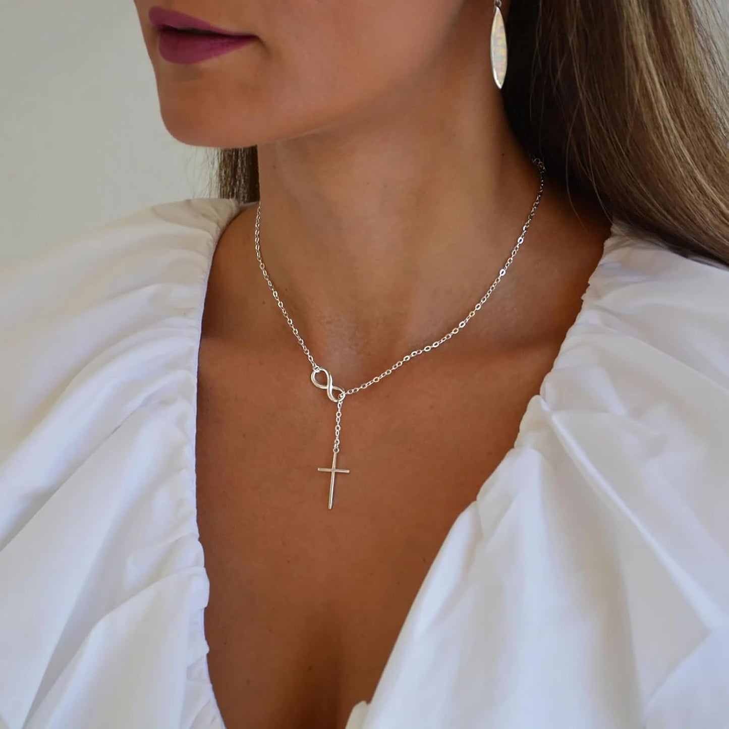 Poxtex Collar de cruz infinita para mujer, delicado collar con colg...