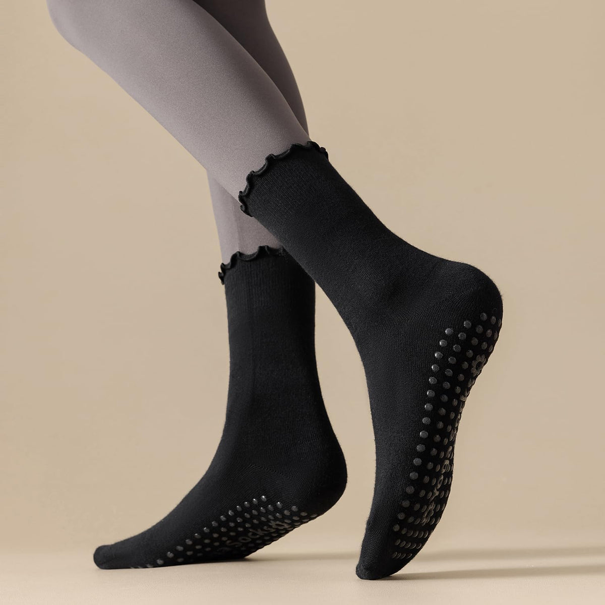 Ceoon 3 pares de calcetines de pilates con empuñaduras antideslizan...