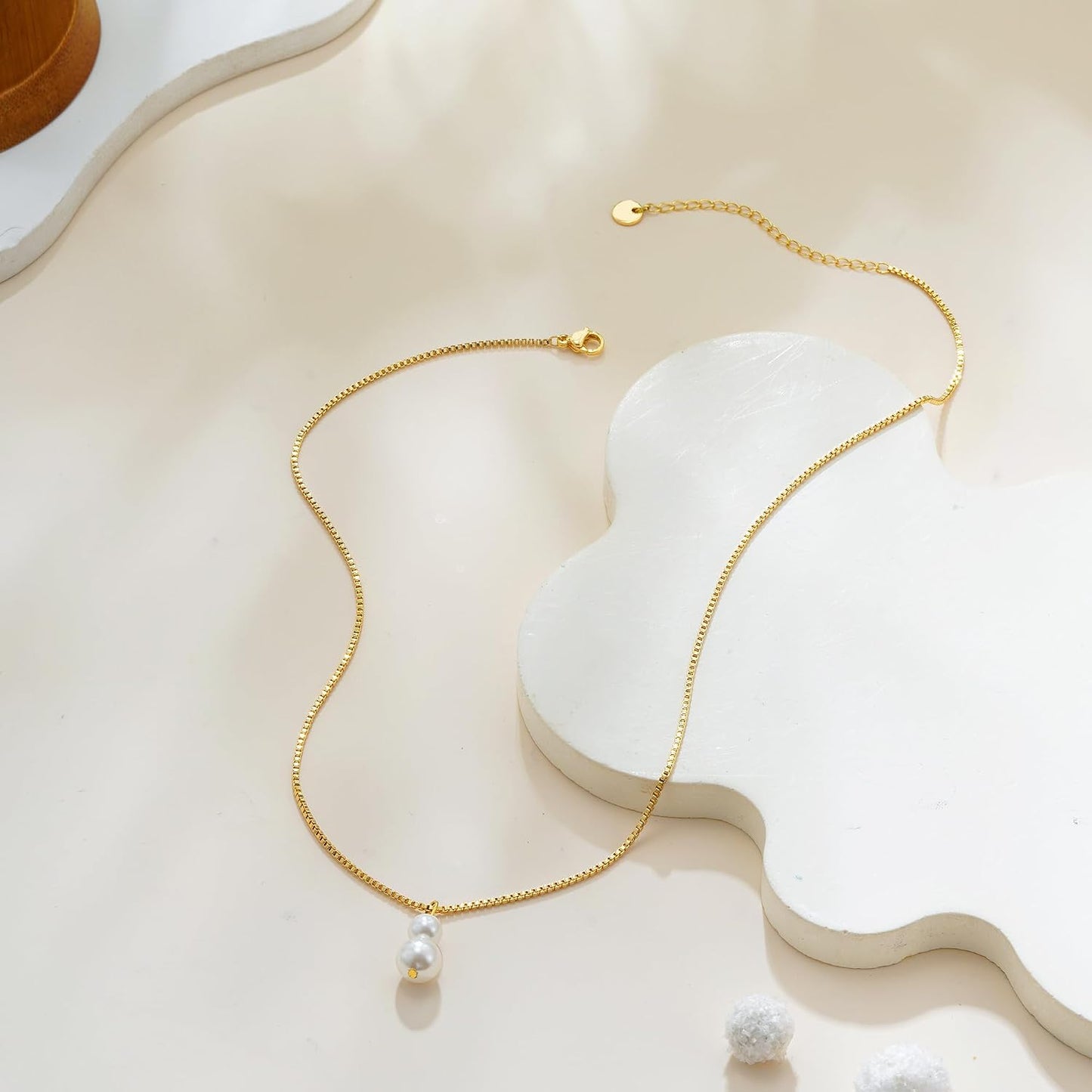 Decholly - Collares de perlas doradas para mujer, a la moda. Collar...