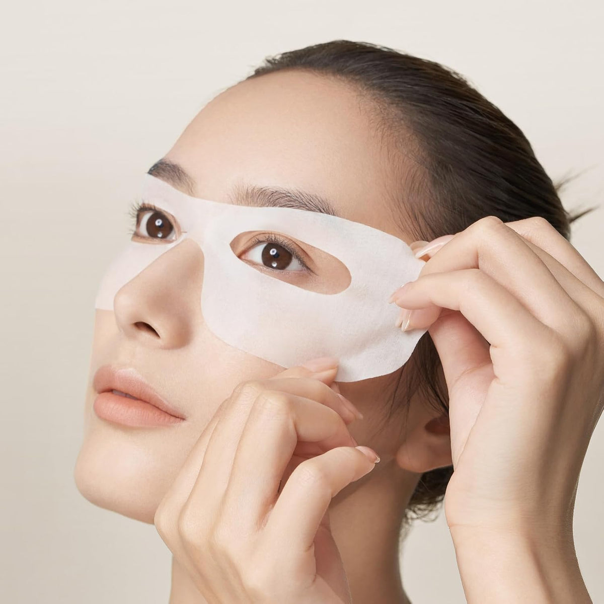 AMIRO Máscara de terapia de luz roja para ojos + máscaras reafirman...