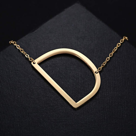 MOMOL - Collar con dije de inicial inclinada de acero inoxidable, c...