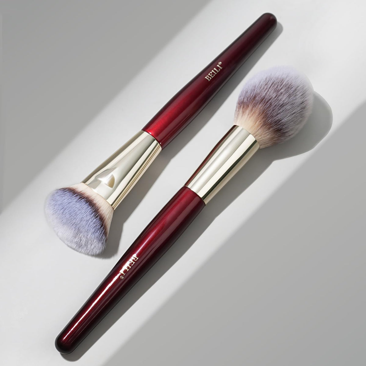 BElLI - Brocha de maquillaje base y contorno para fórmulas líquidas...