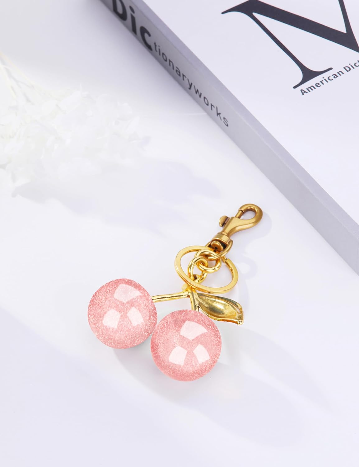 OVRUNS Encanto de cereza para bolso: lindos accesorios de cereza co...