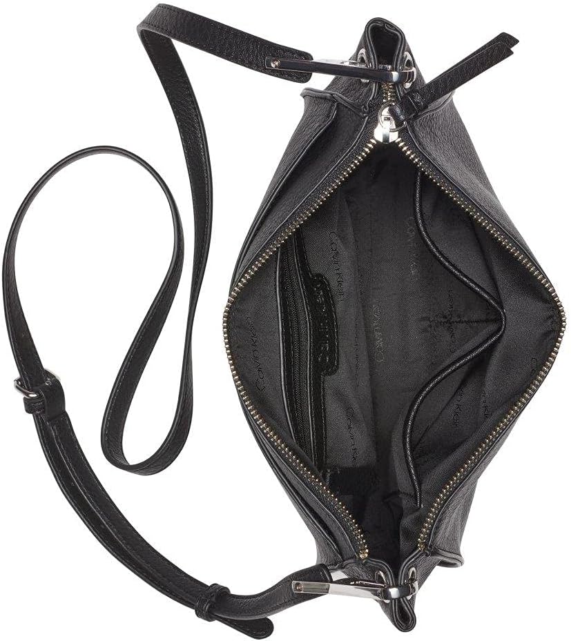 Calvin Klein Mochila Millie Novelty para mujer, Negro\/Plateado, Ta...
