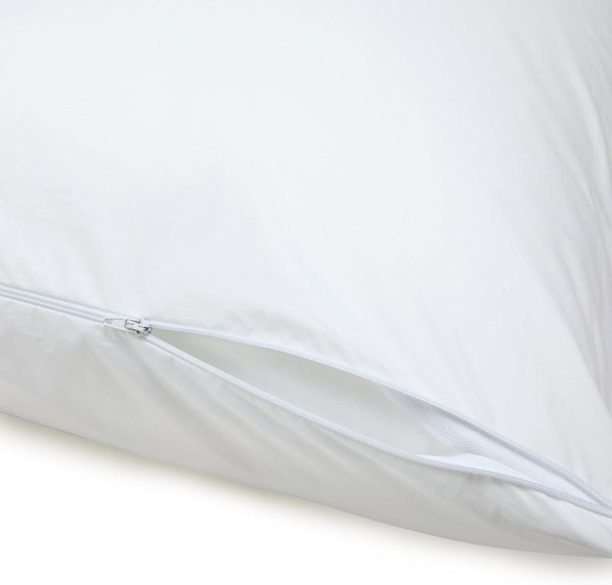 Amazon Basics - Juego de 2 almohadas de cama con relleno alternativ...