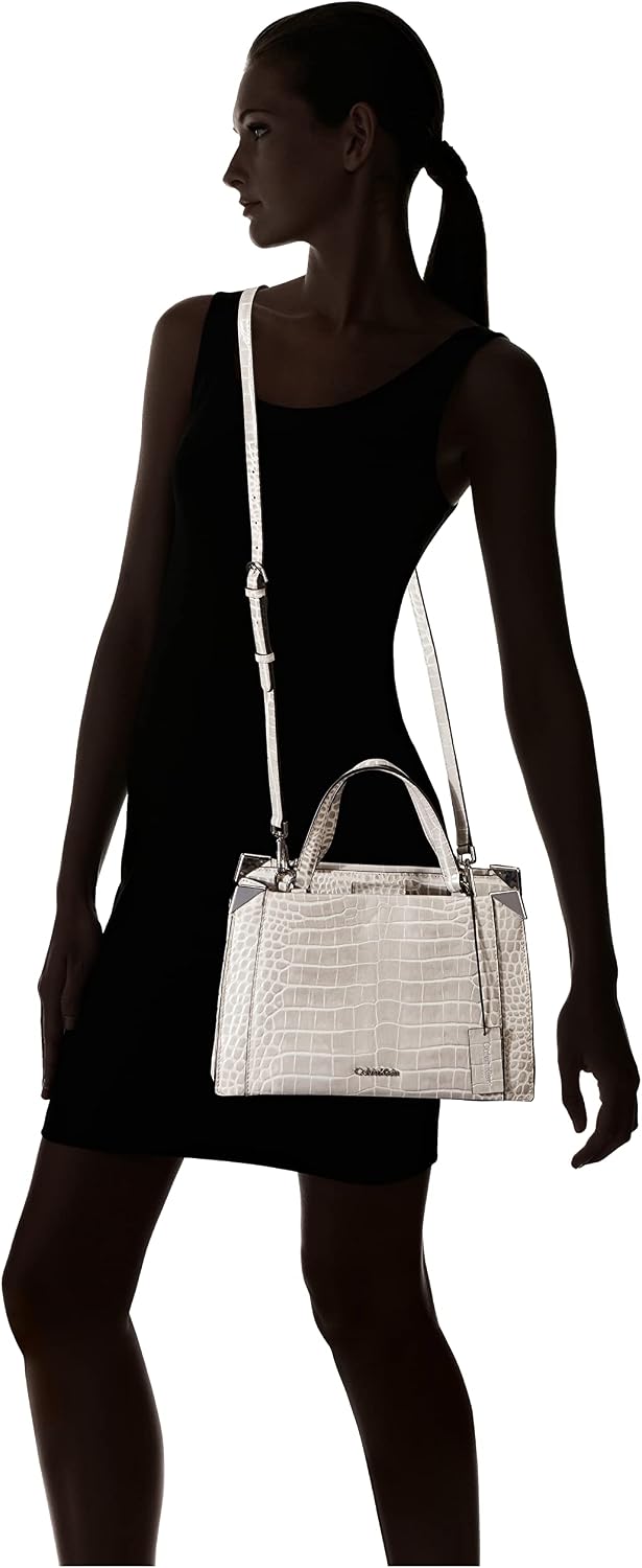 Calvin Klein Fern Triple Compartimento Satchel para mujer