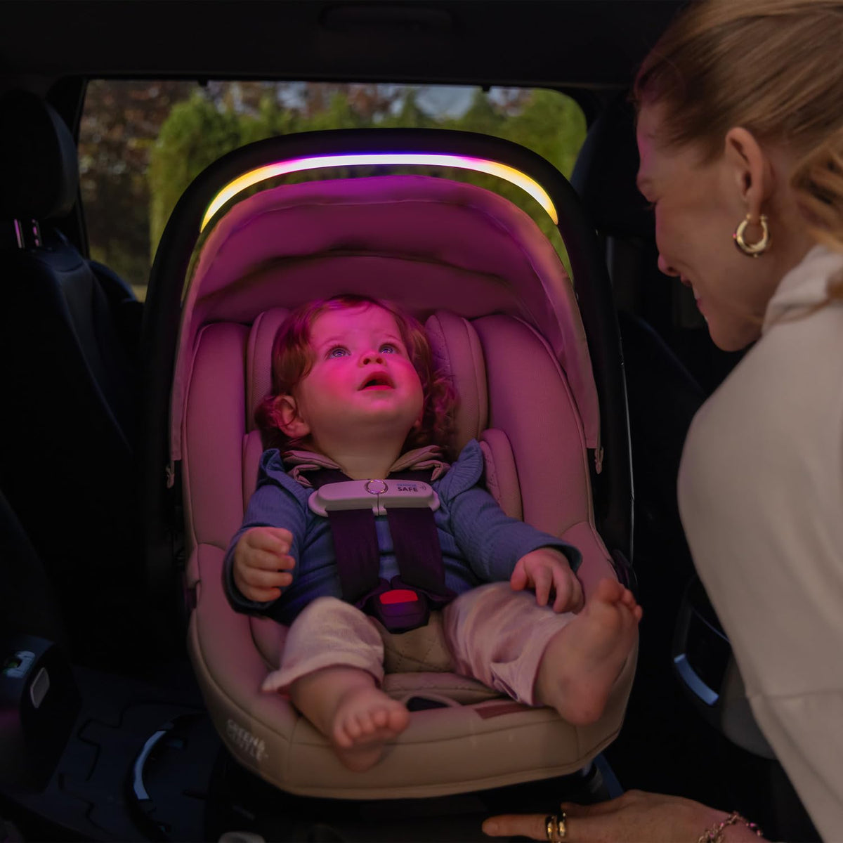 Evenflo Shyft Intuiti+ Sistema de viaje con asiento giratorio Revol...