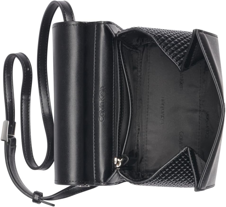 Calvin Klein Mini bolso cruzado con solapa coral