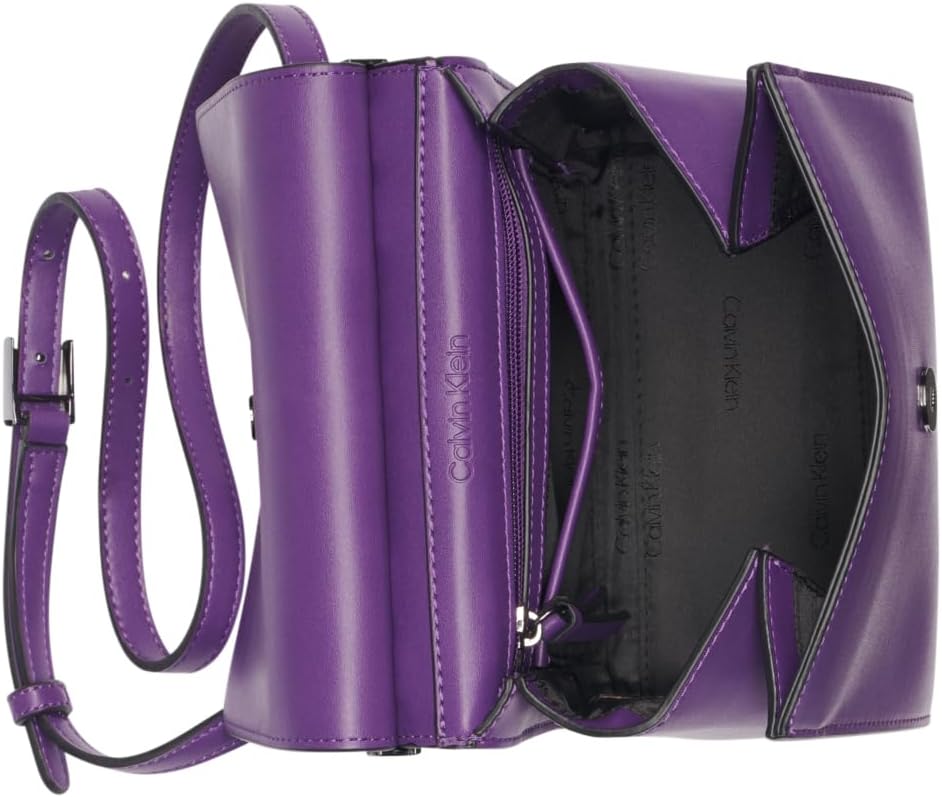 Calvin Klein Mini bolso cruzado con solapa coral