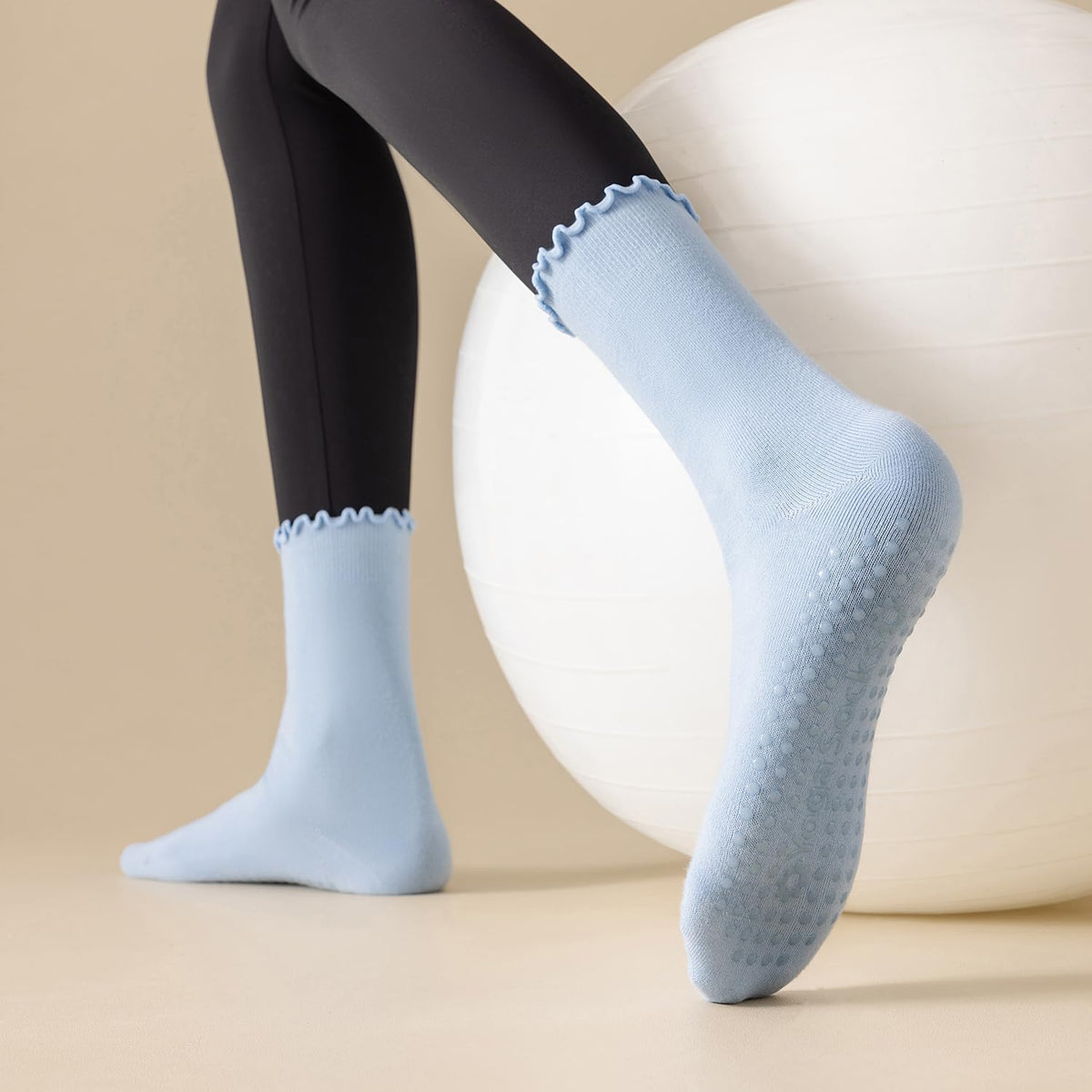 Ceoon 3 pares de calcetines de pilates con empuñaduras antideslizan...