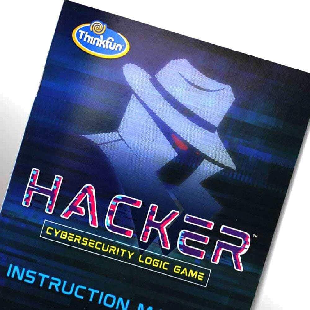Think Fun Hacker - Juego de codificación de ciberseguridad y juguet...