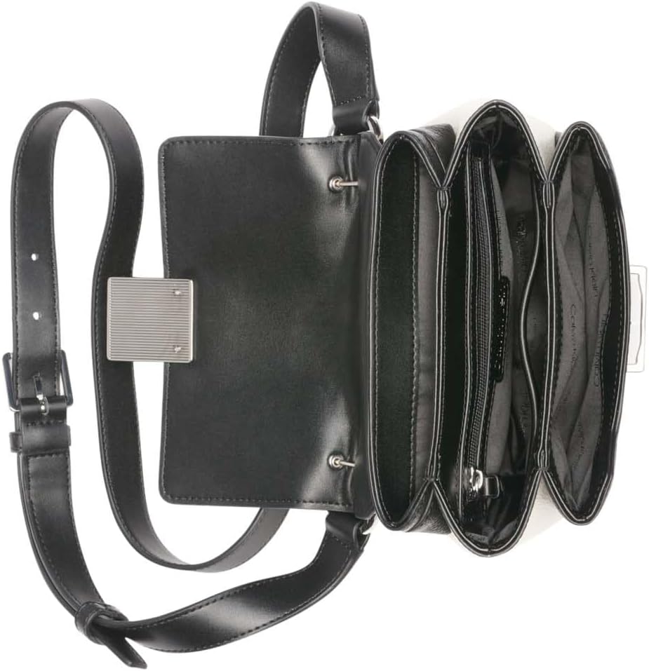 Calvin Klein Clove - Bandolera con solapa y triple compartimento pa...