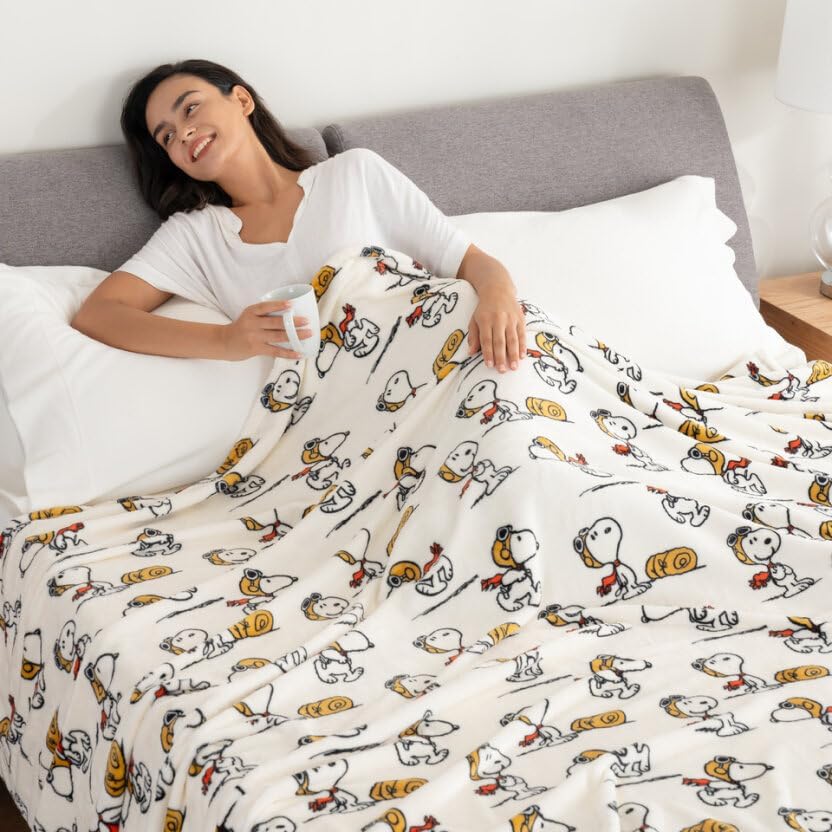 Berkshire Blanket Peanuts® VelvetLoft® - Manta de felpa de Snoopy c...