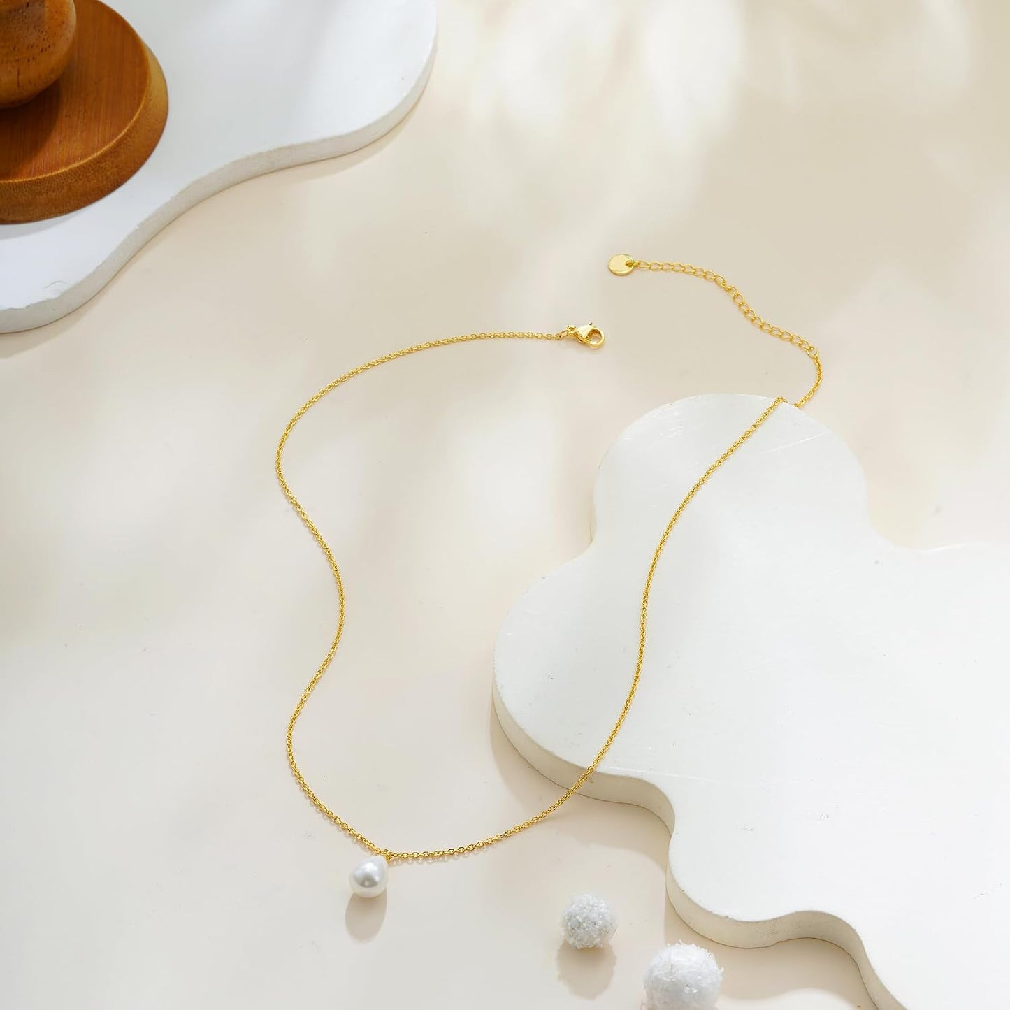 Decholly - Collares de perlas doradas para mujer, a la moda. Collar...