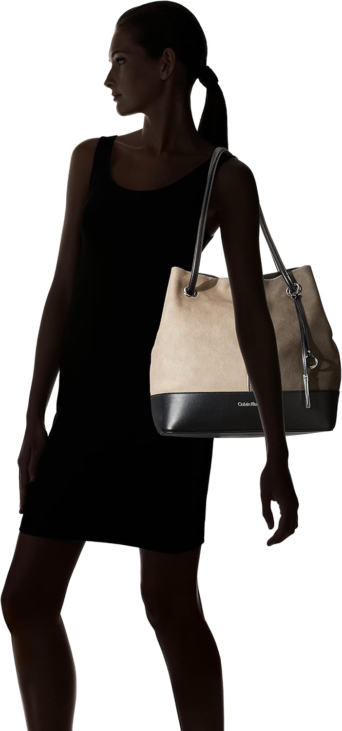 Calvin Klein Gabrianna Bubble - Bolso llave Norte\/Sur de piel sint...