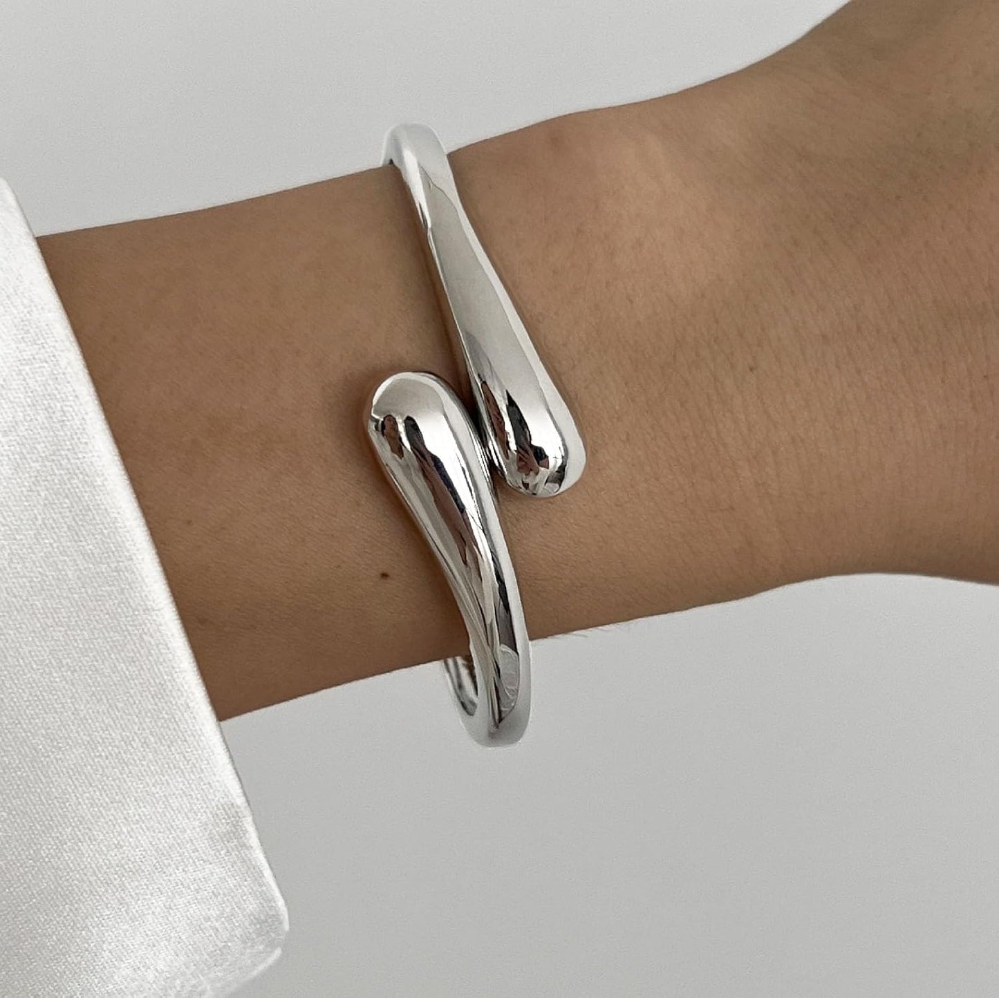 MTINAPS Brazalete de oro para mujeres y adolescentes, pulsera de mo...