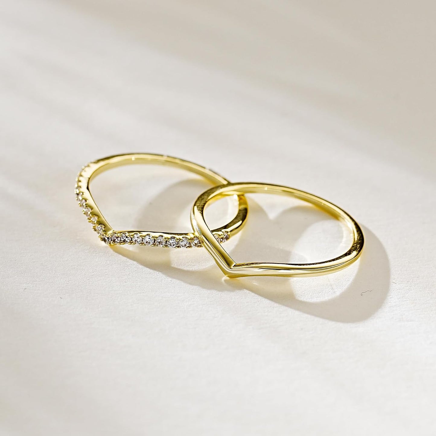 Kainier 2 pares de anillos apilables para mujeres, 1 mm chapados en...