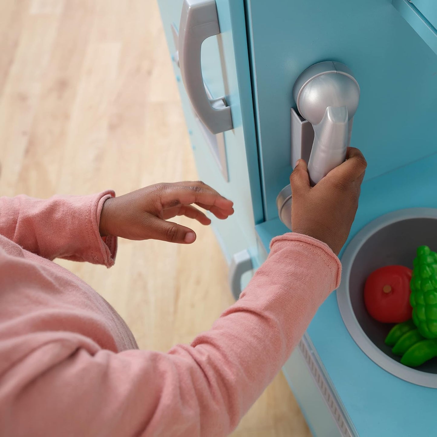 Clásica Cocina, Azul | Retro con refrigerador, grifo, fregadero, ga...