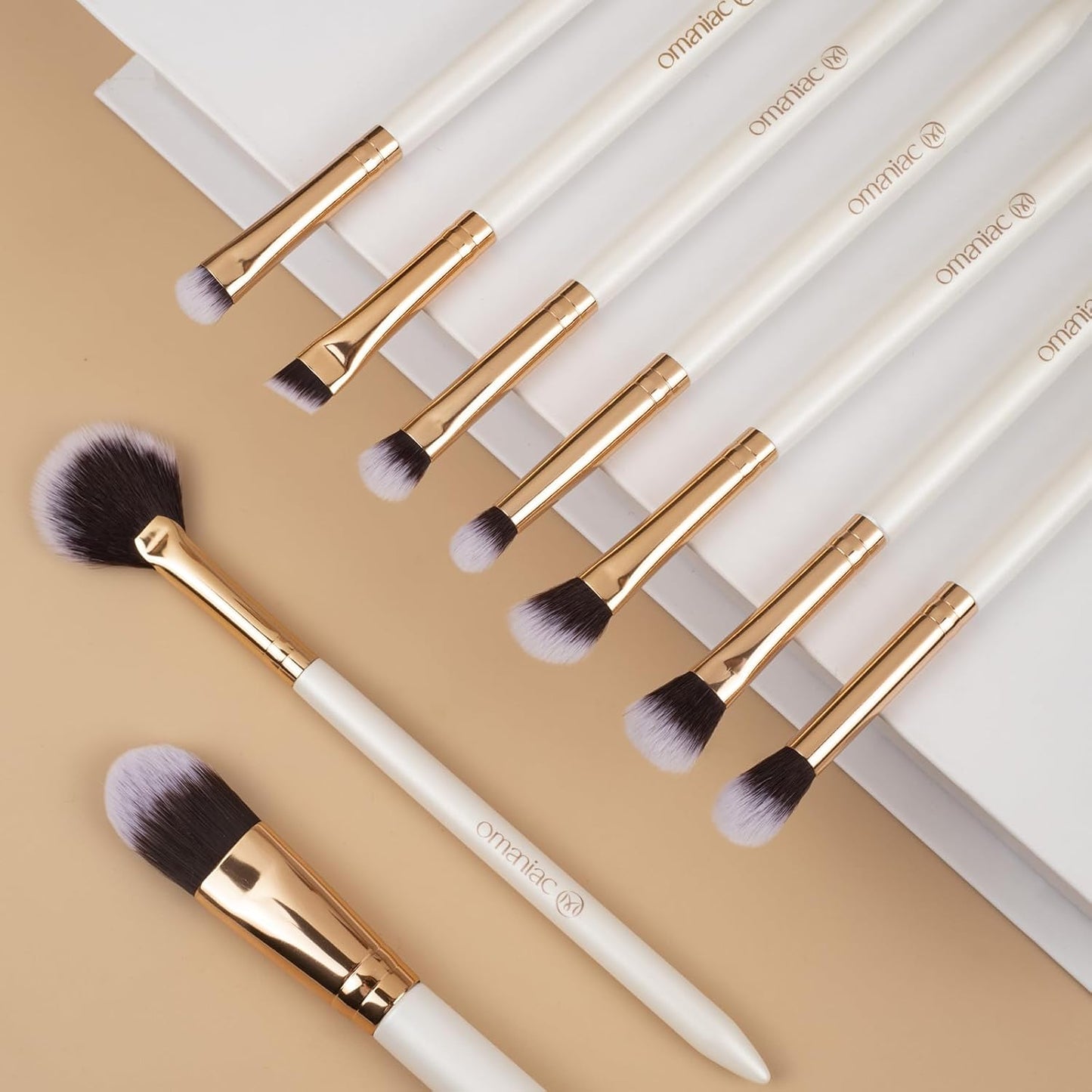 OMANIAC Juego de brochas de maquillaje profesional, 12 brochas de m...