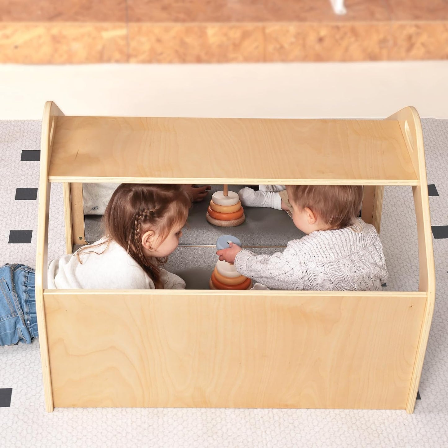 KRAND Casa de juegos Montessori, juguete de gateo para bebé con 2 e...