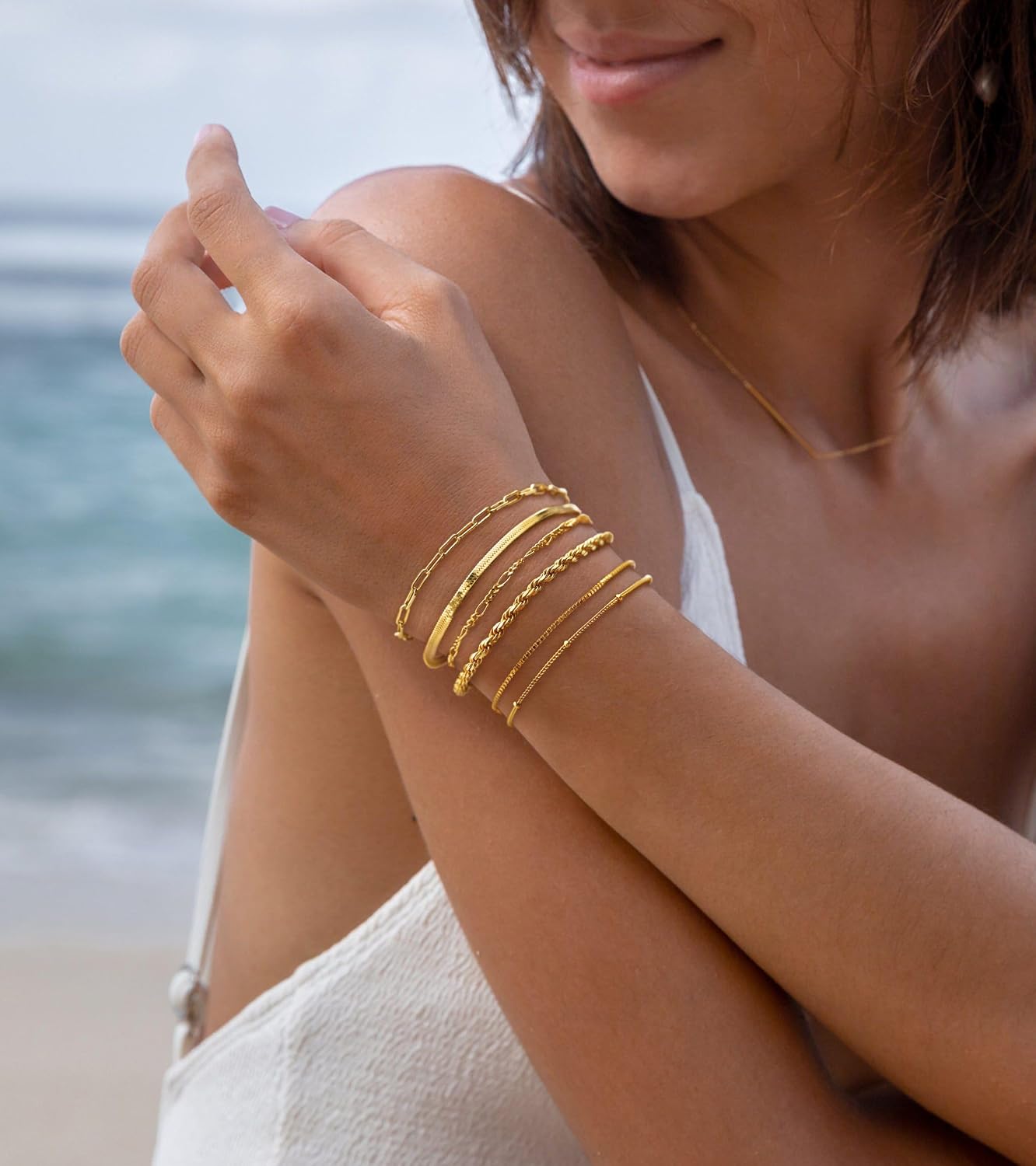 Dearmay Pulseras de oro para mujer, resistentes al agua, chapadas e...