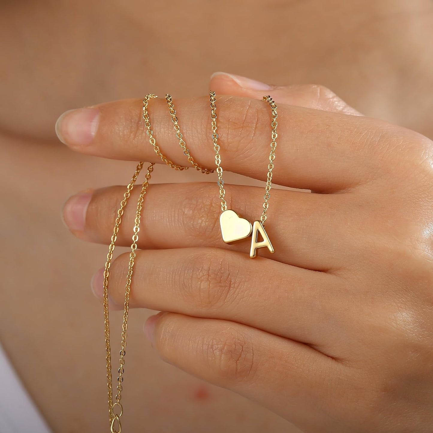Turandoss Collar con inicial de corazón para mujeres, adolescentes...