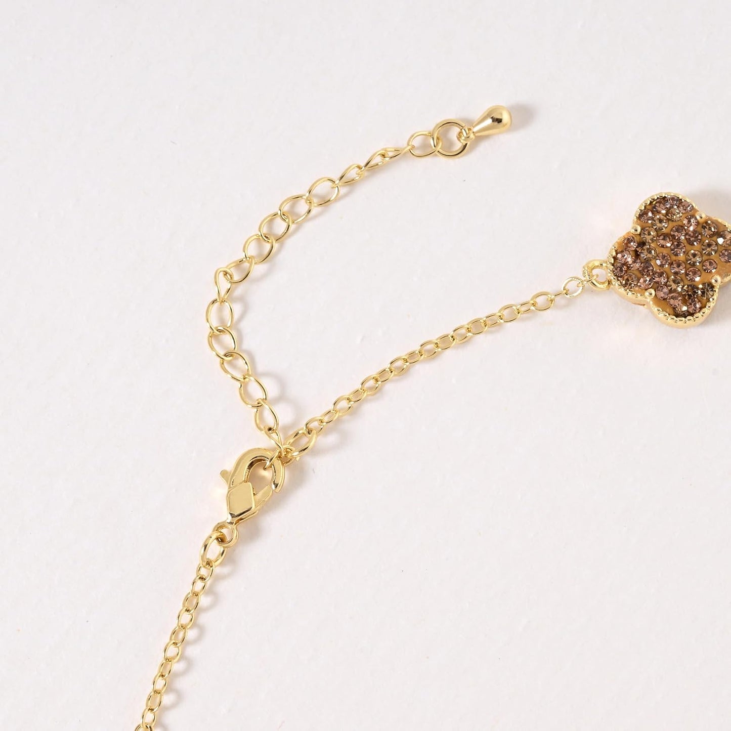 Billet-doux Collar de trébol chapado en oro de 18 quilates para muj...