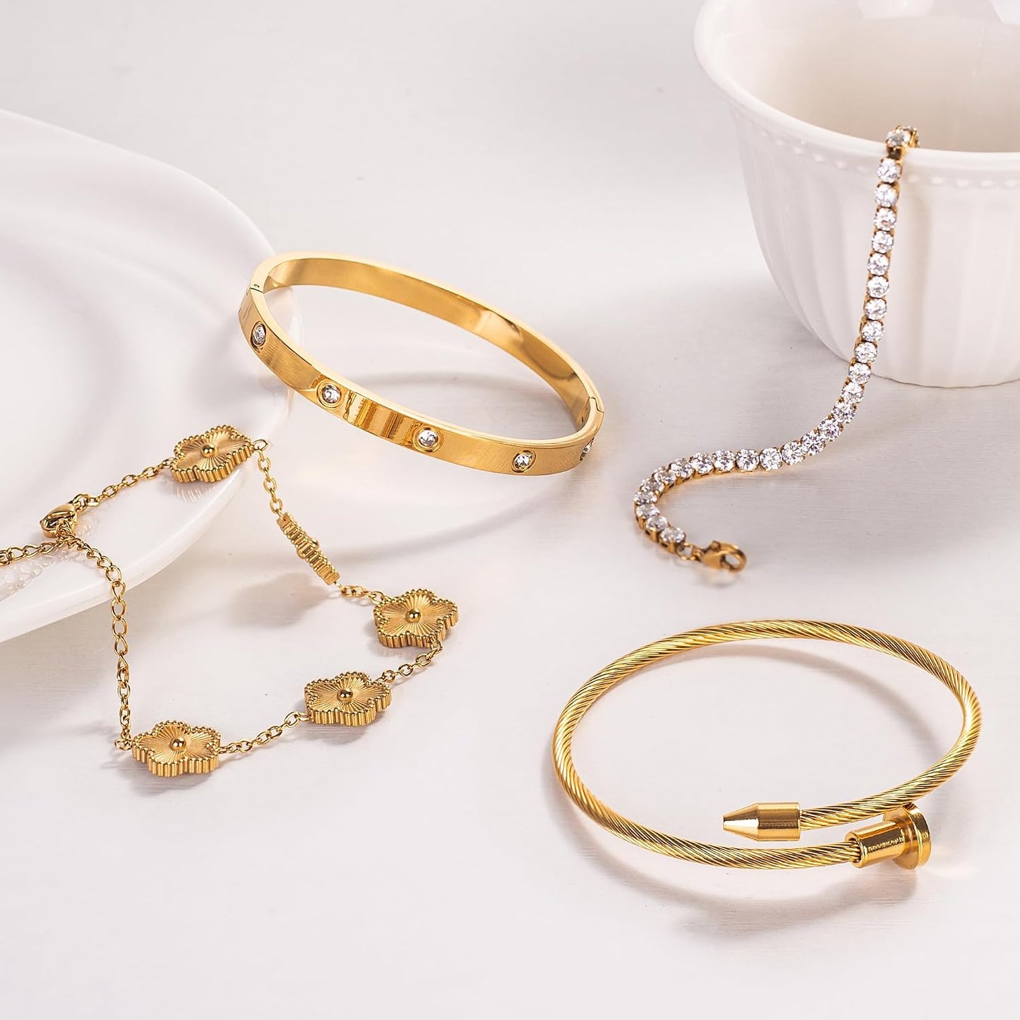 GIVCHO - Juego de pulsera y brazalete de clavos bañados en oro de 1...
