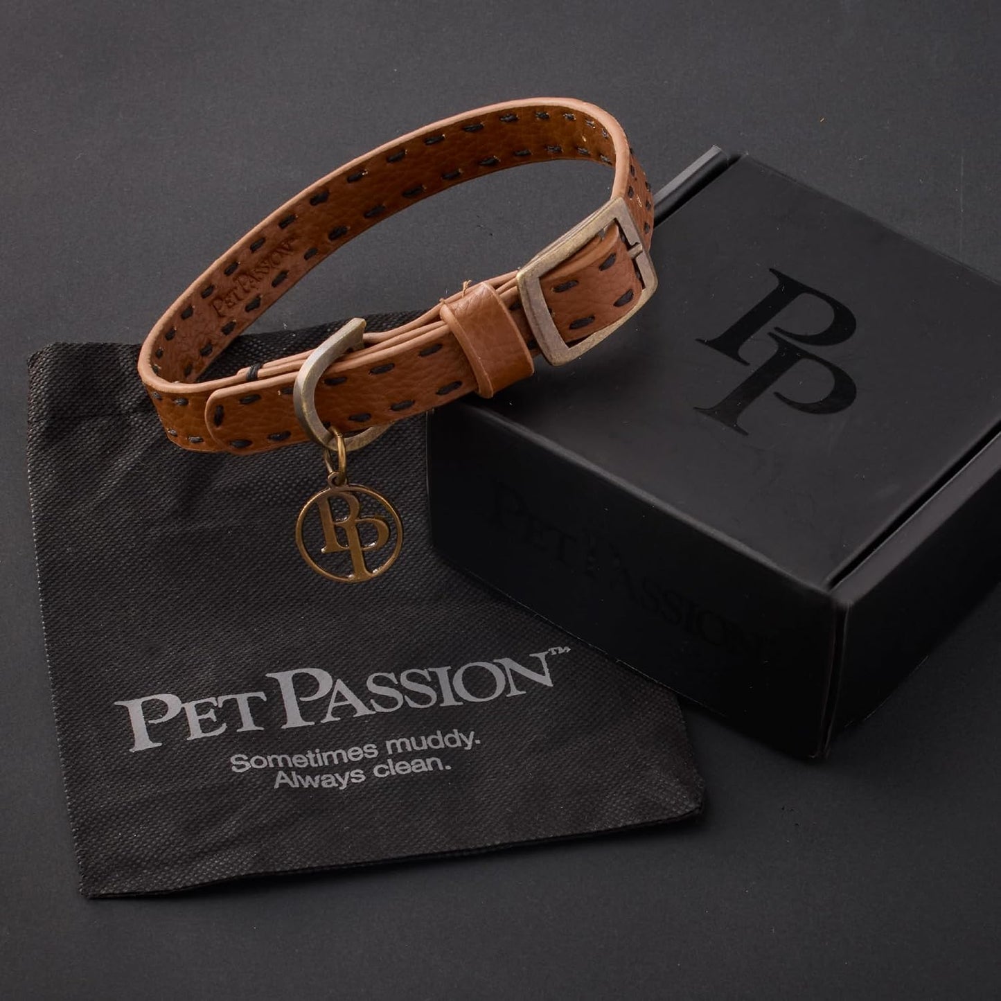 Pet Passion Rein - The Saddle Stitch - Collar de cuero vegano ajust...