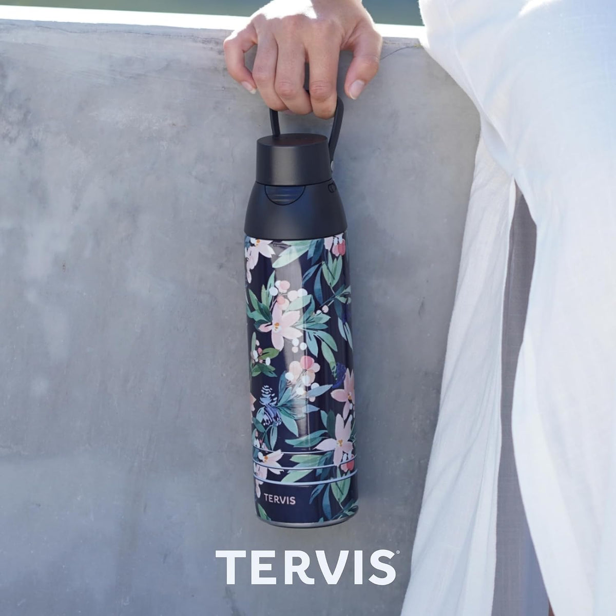 Tervis Botella de agua Venture de Disney \u2013 Sillhouette grabado...