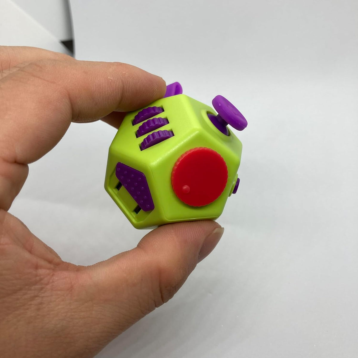 Cubo pequeño de juguetes antiestrés \u2013 Cubo de 12 lados antians...